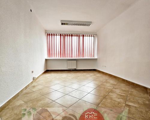 Lokal biurowo-usługowy 250m2 +duży parking w cenie