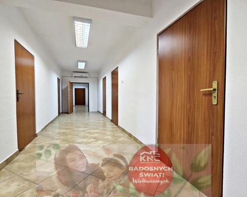 Lokal biurowo-usługowy 250m2 +duży parking w cenie