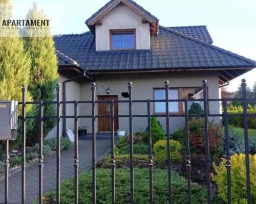 Dom wolnostojący na cichym osiedlu Wołowa!