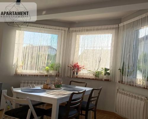 Dom wolnostojący na cichym osiedlu Wołowa!