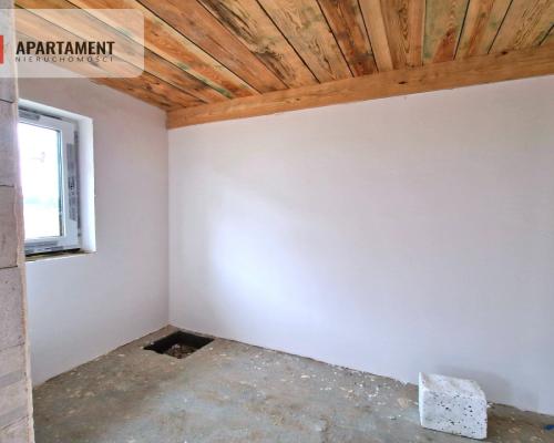 Piękny dom w stanie deweloperskim .