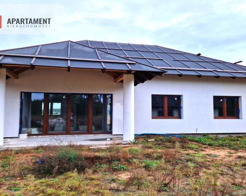 Piękny dom w stanie deweloperskim .