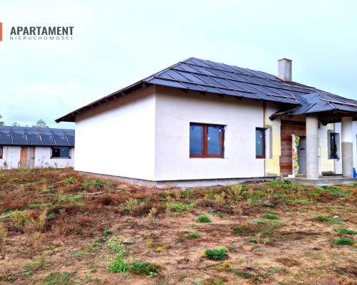 Piękny dom w stanie deweloperskim .