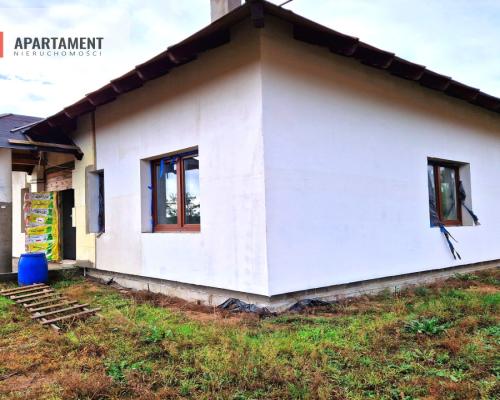 Piękny dom w stanie deweloperskim .