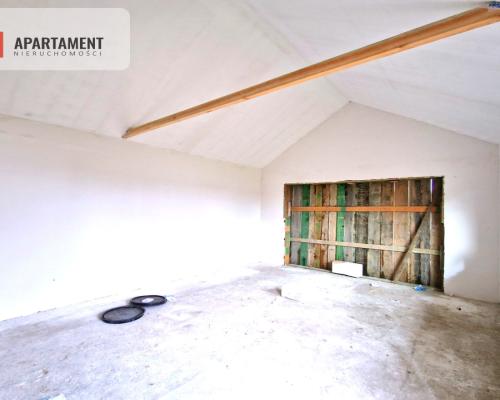 Piękny dom w stanie deweloperskim .