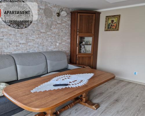 Dwa domy wolnostojące w spokojnej okolicy