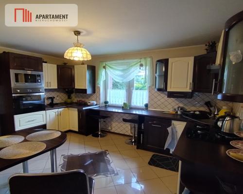 Duża działka 2500 mkw, dom z zapleczem.