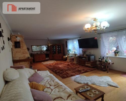 Duża działka 2500 mkw, dom z zapleczem.