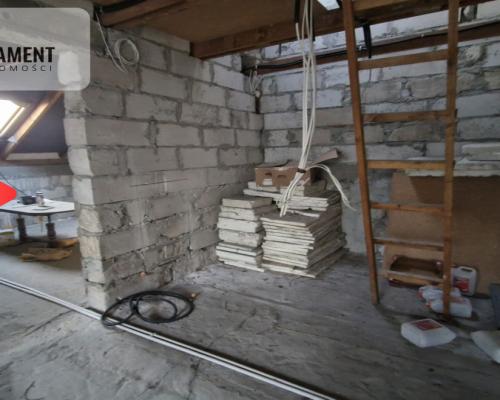 Rypin. Dom - stan surowy zamknięty, ogrodzony.