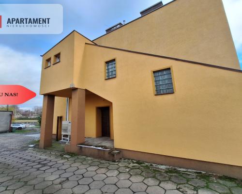 Okazja inwestycyjna, dwa mieszkania i lokale!