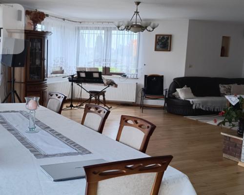 Dom z alpakarnią, stawem i dużą działką – Więckowy