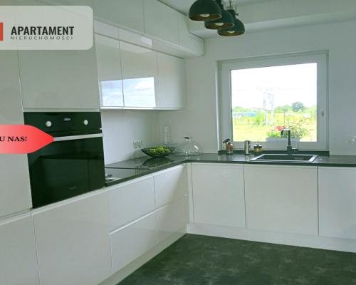 Dom segment pod lasem