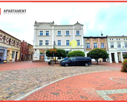 UROKLIWA KAMIENICA ZE STAŁYM DOCHODEM W CENTRUM !!