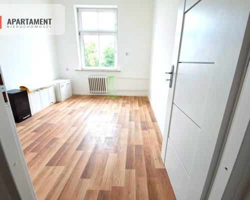 UROKLIWA KAMIENICA ZE STAŁYM DOCHODEM W CENTRUM !!