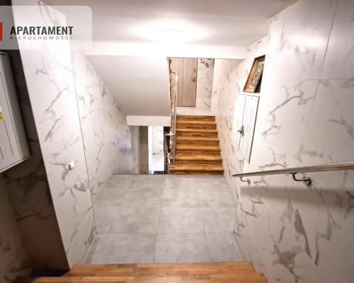 UROKLIWA KAMIENICA ZE STAŁYM DOCHODEM W CENTRUM !!