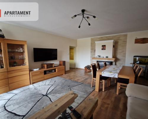 4 lokale mieszkalne, lokal komercyjny,duża działka