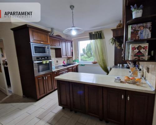 4 lokale mieszkalne, lokal komercyjny,duża działka