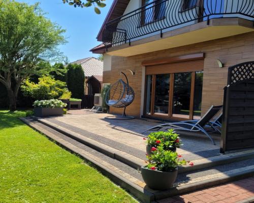 Piękny dom niedaleko jeziora Jezuickiego