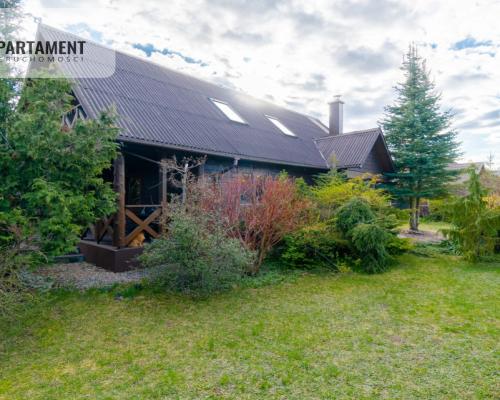 Oryginalny dom w bajkowej scenerii.