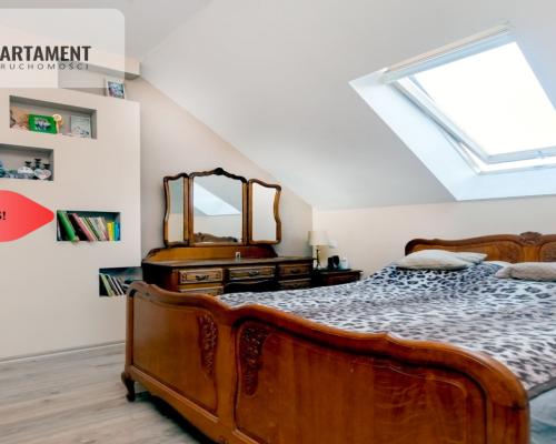 Dom z dochodem-część wynajęta Żabce