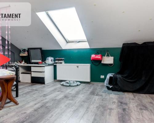 Dom z dochodem-część wynajęta Żabce