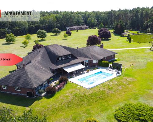 Rezydencja w Stylu Hiszpańskim.