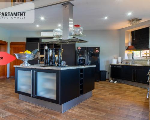 Rezydencja w Stylu Hiszpańskim.