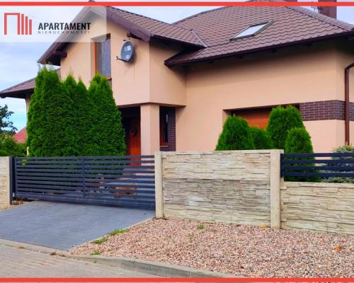 Gustowny dom w Tucholi - JEZIORO.