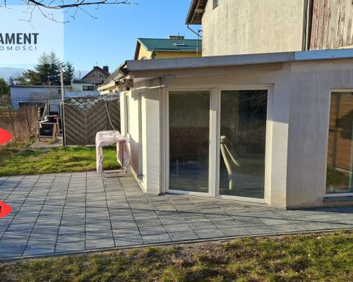 Duży dom- dwa mieszkania, centrum