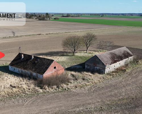 Klimatyczny dom z czerwonej cegły na wsi