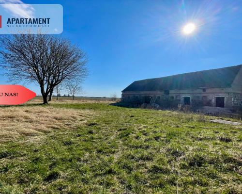 Klimatyczny dom z czerwonej cegły na wsi