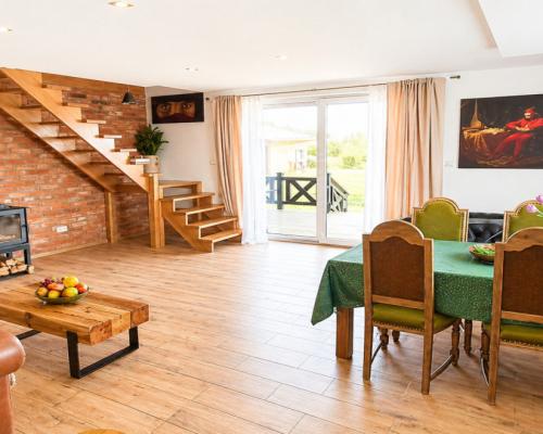 Duży dom gotowy do zamieszkania! Ładna okolica!!!