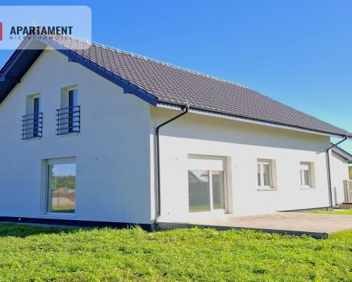 Komfortowy dom w cichej okolicy / blisko miasta