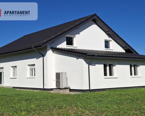 Komfortowy dom w cichej okolicy / blisko miasta