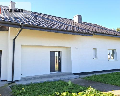 Komfortowy dom w cichej okolicy / blisko miasta