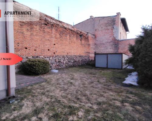 Dom z podwórkiem i garażem w centrum NML