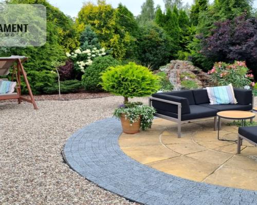 Wspaniała Nieruchomość z Urokliwym Ogrodem!