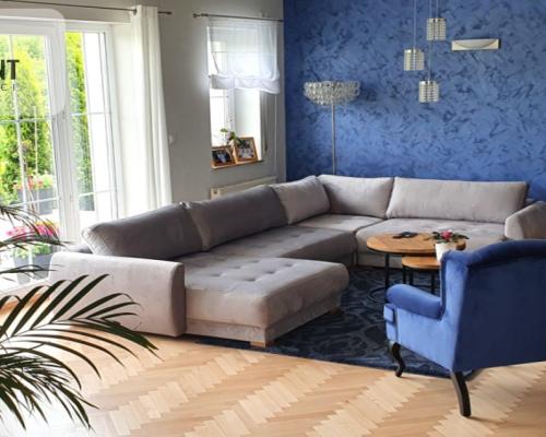 Wspaniała Nieruchomość z Urokliwym Ogrodem!