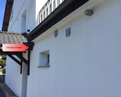 Duży dom 270 m2. Można zaaranżować 3 apartamenty.