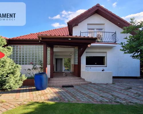 Wyjątkowy dom w Myślęcinku z domkiem dla gości