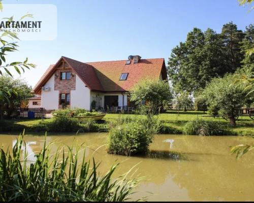 DOM PRZY LESIE/ GMINA DOBRCZ