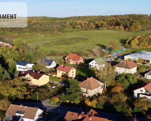 DOM DLA RODZINY | STAN SUROWY, ZAMKNIĘTY | CENTRUM