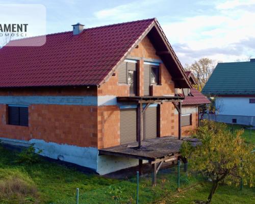 DOM DLA RODZINY | STAN SUROWY, ZAMKNIĘTY | CENTRUM