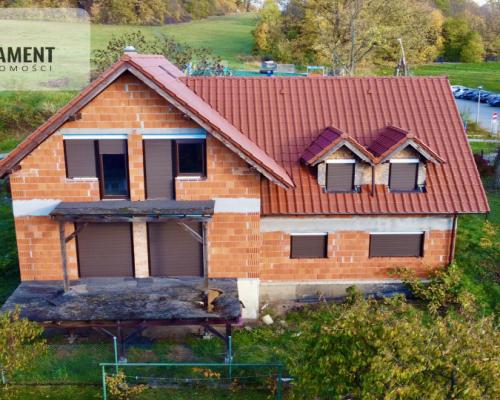 DOM DLA RODZINY | STAN SUROWY, ZAMKNIĘTY | CENTRUM