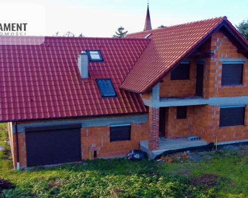 DOM DLA RODZINY | STAN SUROWY, ZAMKNIĘTY | CENTRUM