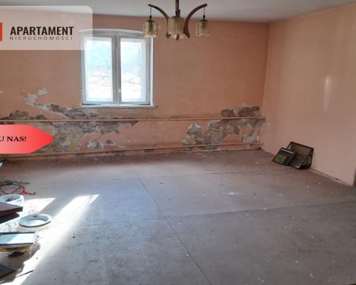 Dom na wsi do własnej aranżacji na dużej działce.