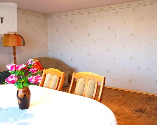 Piętro domu z ogrodem