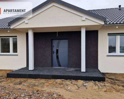 Nowy dom w dobrej lokalizacji