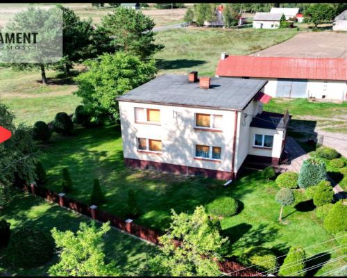 Dom w pięknej okolicy jezior . Tylko u nas !!!