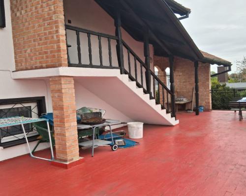 STEGNA: Obiekt Inwestycyjny 285m²